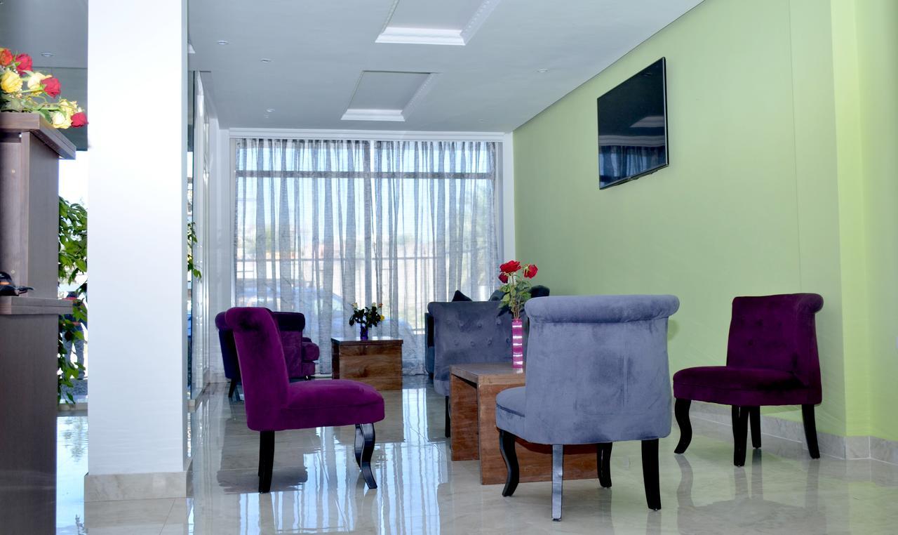 Melodie Hotel Addis Abeba Esterno foto