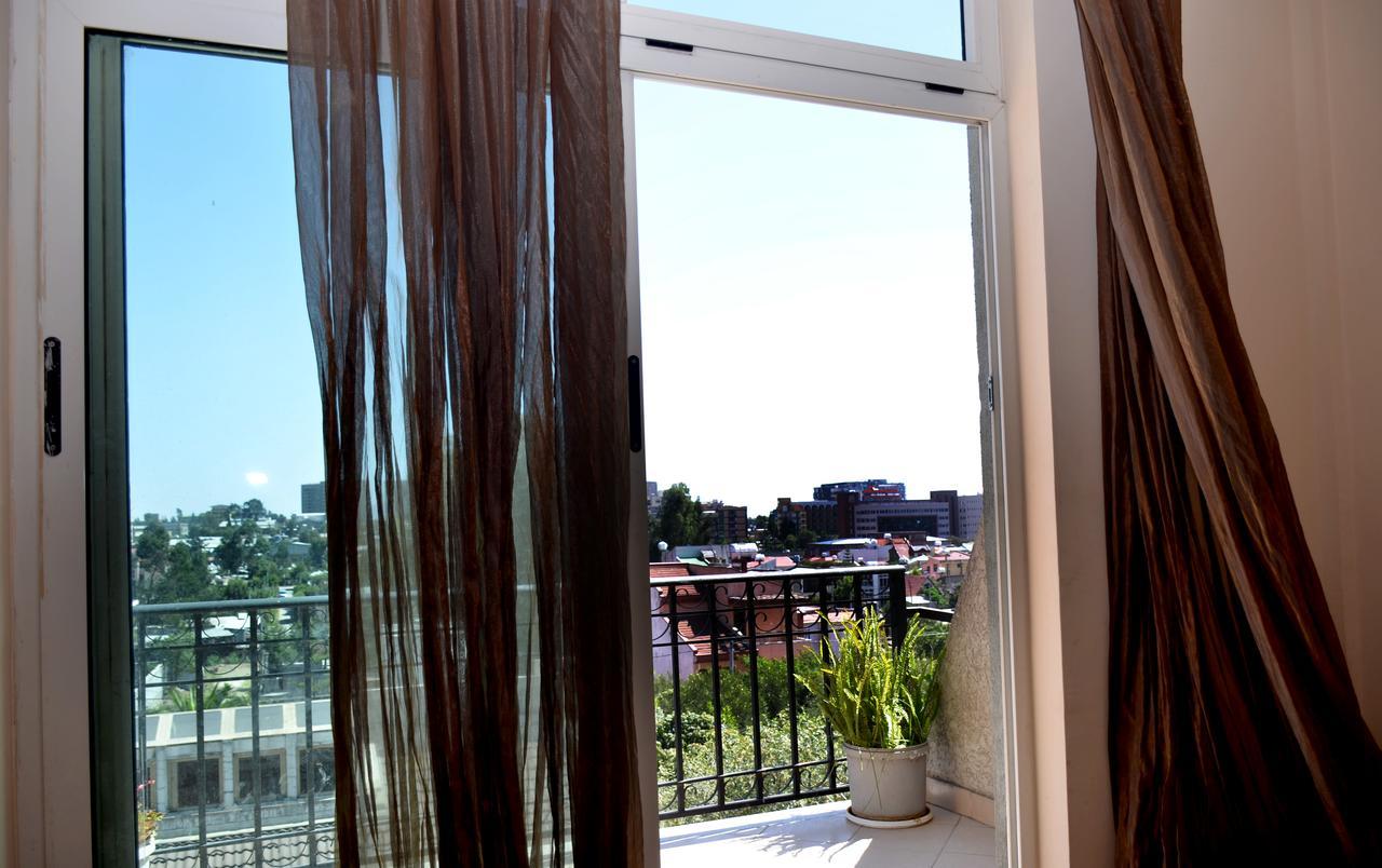 Melodie Hotel Addis Abeba Esterno foto