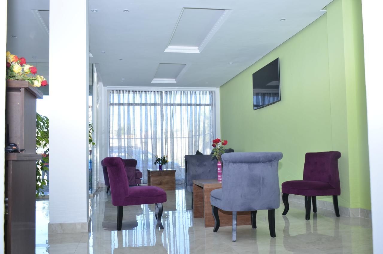 Melodie Hotel Addis Abeba Esterno foto