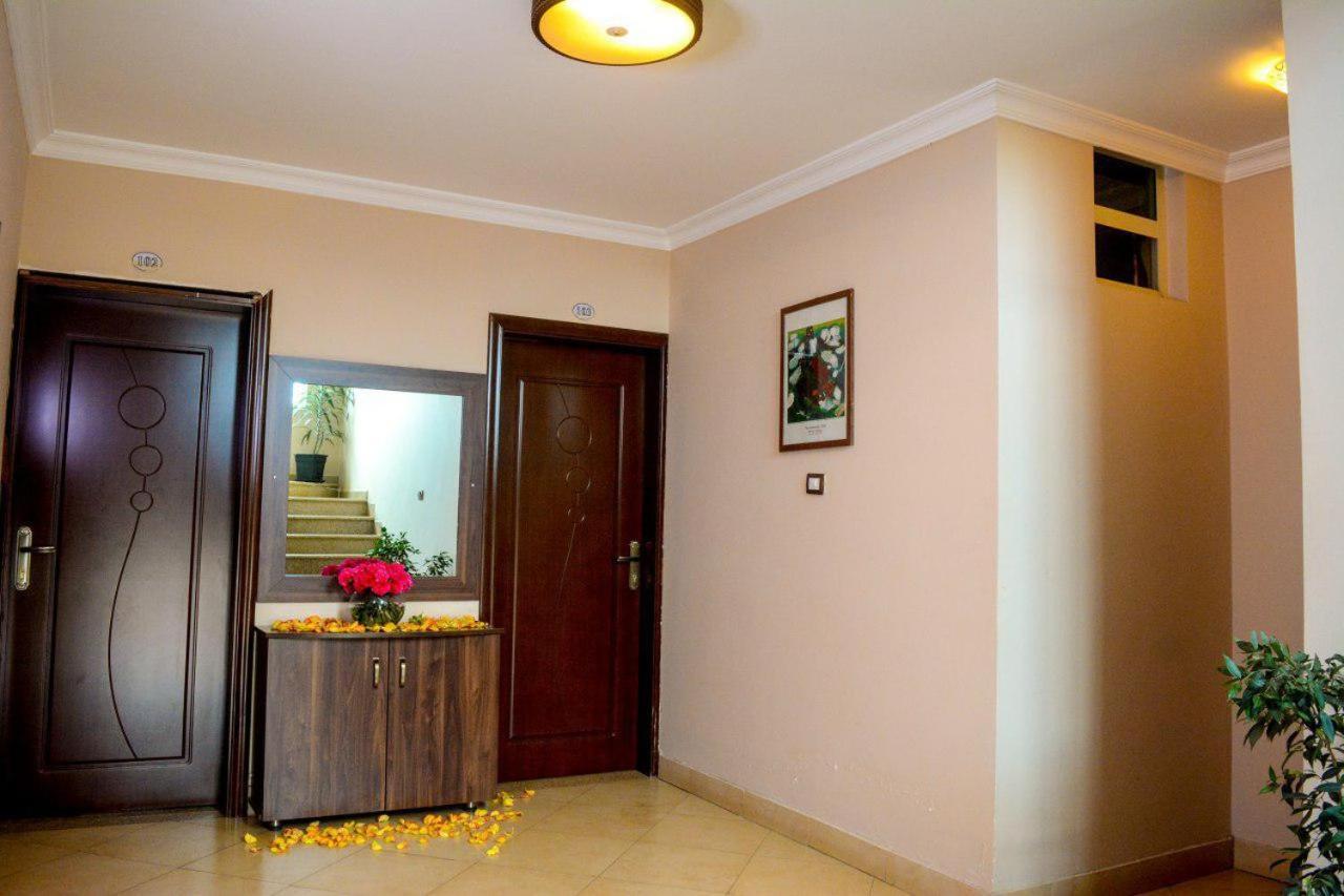 Melodie Hotel Addis Abeba Esterno foto