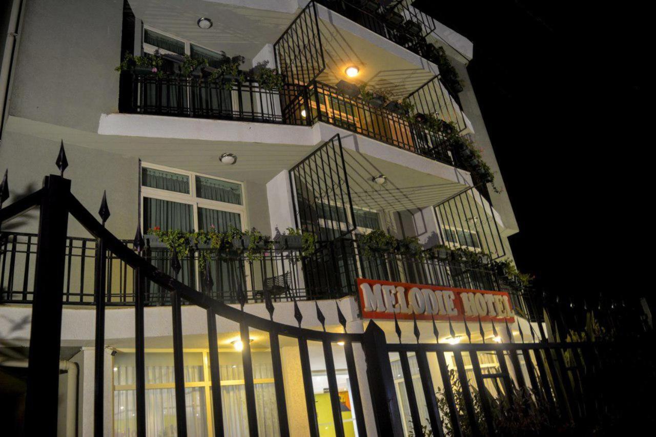 Melodie Hotel Addis Abeba Esterno foto