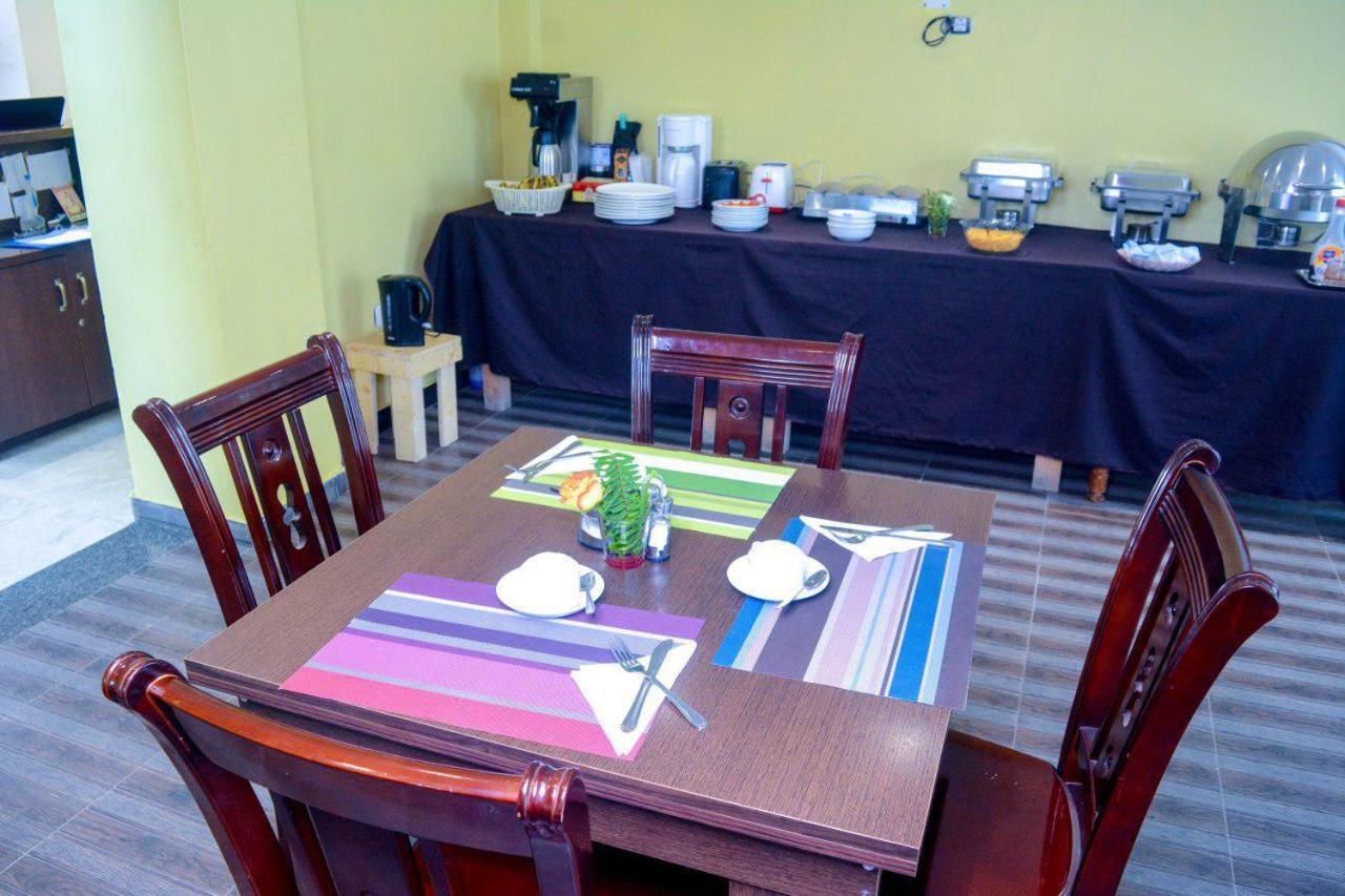 Melodie Hotel Addis Abeba Esterno foto