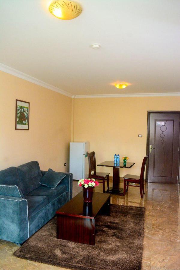 Melodie Hotel Addis Abeba Esterno foto