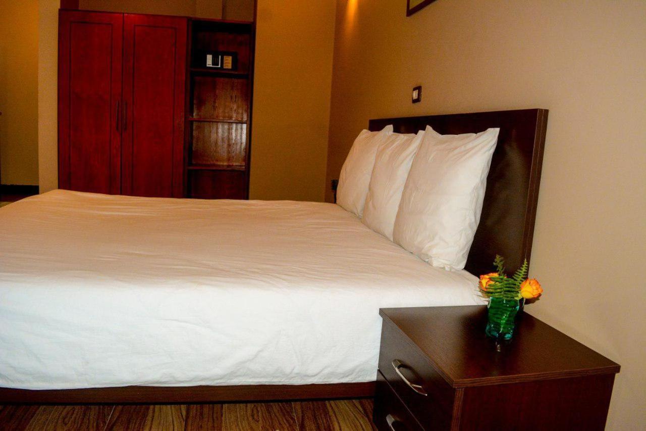 Melodie Hotel Addis Abeba Esterno foto